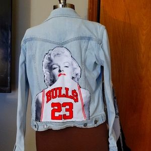 One of a kind Marilyn Monroe Jean jacket faded blue  size large